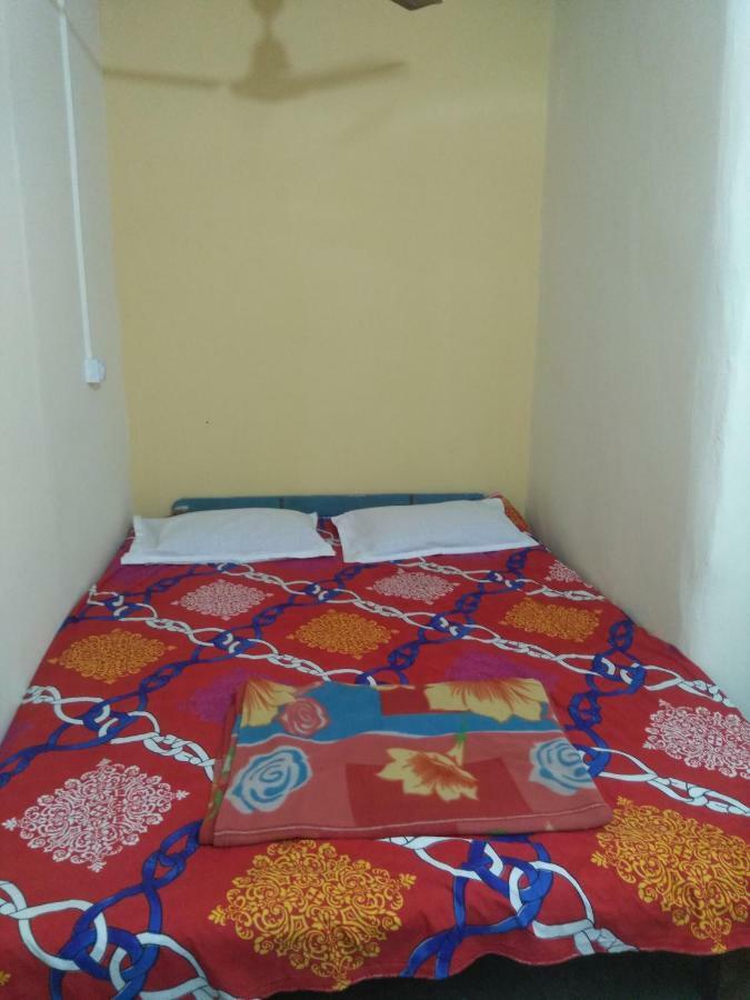 סיליגורי Atathi Niwas Guest House For Backpackers And Travellers מראה חיצוני תמונה